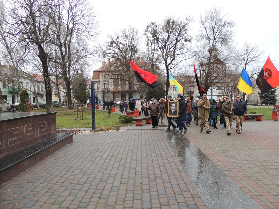 Петру Полтаві та Жервам більшовицьких репресій